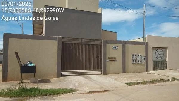 Apartamento - 3 Quartos - Aguas Lindas de Goias - Ocupado — foto 2
