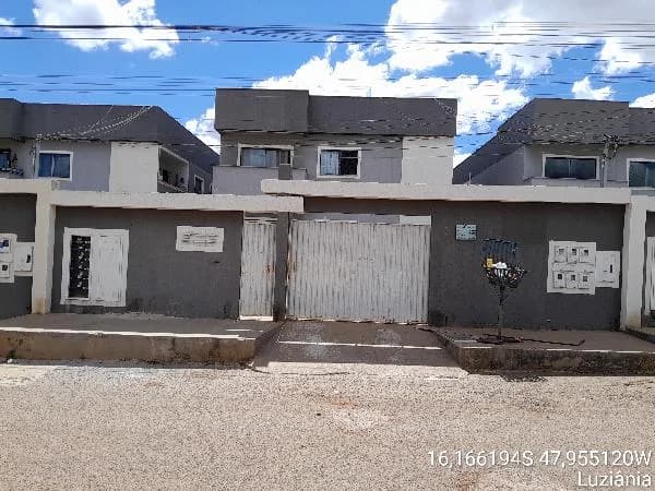 Apartamento - 2 Quartos - Luziania - Ocupado — foto 2