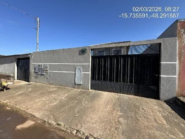 Apartamento - 2 Quartos - Aguas Lindas de Goias - Ocupado — foto 2