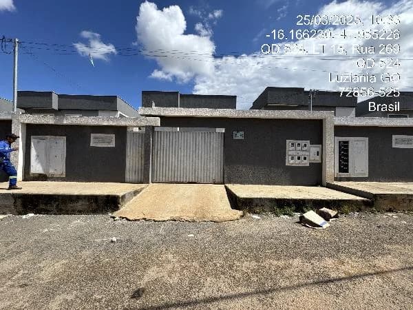 Apartamento - 2 Quartos - Luziania - Ocupado — foto 2