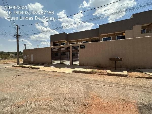 Apartamento - 2 Quartos - Aguas Lindas de Goias - Ocupado — foto 2