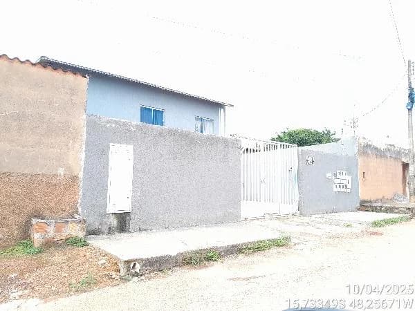 Apartamento - 2 Quartos - Aguas Lindas de Goias - Ocupado — foto 2