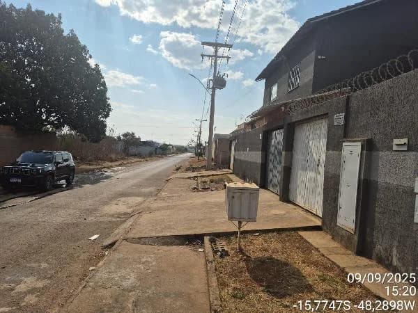 Casa - 2 Quartos - Aguas Lindas de Goias - Ocupado — foto 2