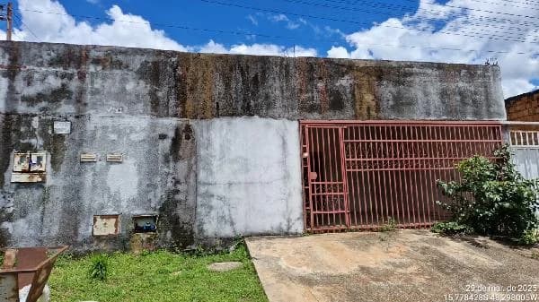 Casa - 2 Quartos - Aguas Lindas de Goias - Ocupado — foto 2