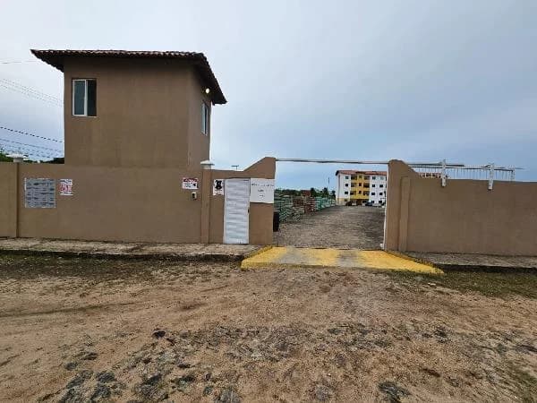 Apartamento - 3 Quartos - Caucaia - Ocupado — foto 2