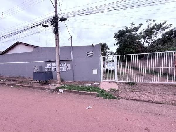Casa - 2 Quartos - Cidade Ocidental - Ocupado — foto 2