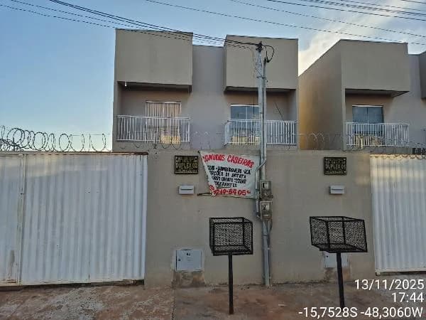 Casa - 2 Quartos - Aguas Lindas de Goias - Ocupado — foto 2