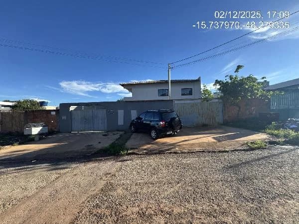 Apartamento - 2 Quartos - Aguas Lindas de Goias - Ocupado — foto 2