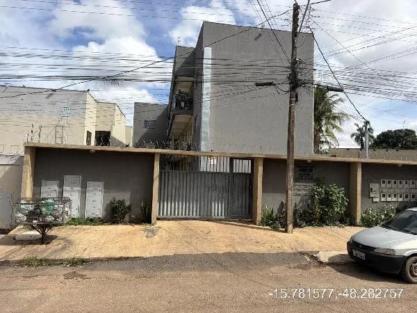 Apartamento - 2 Quartos - Aguas Lindas de Goias - Ocupado — foto 2
