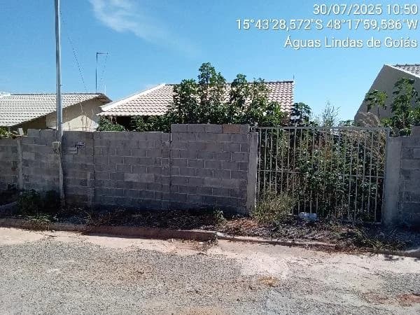 Casa - 2 Quartos - Aguas Lindas de Goias - Desocupado — foto 2