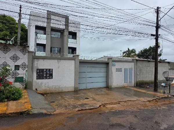 Apartamento - 2 Quartos - Luziania - Ocupado — foto 2