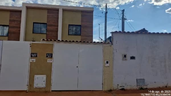 Casa - 2 Quartos - Aguas Lindas de Goias - Desocupado — foto 2
