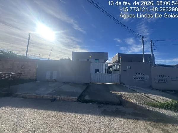 Apartamento - 2 Quartos - Aguas Lindas de Goias - Ocupado — foto 2