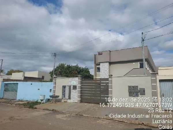 Apartamento - 2 Quartos - Luziania - Ocupado — foto 2