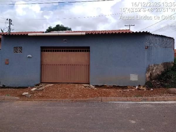 Casa - 2 Quartos - Aguas Lindas de Goias - Ocupado — foto 2