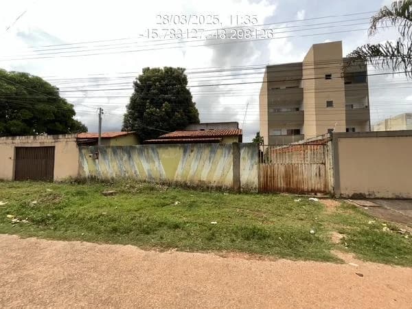 Casa - 2 Quartos - Aguas Lindas de Goias - Ocupado — foto 2