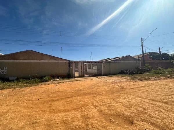 Casa - 2 Quartos - Luziania - Não Informado. — foto 2