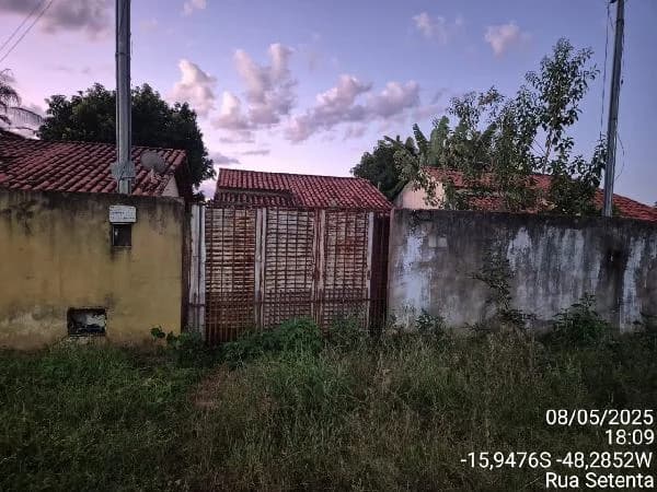 Casa - 2 Quartos - Santo Antonio do Descoberto - Desocupado — foto 2