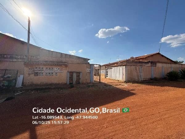 Casa - 2 Quartos - Cidade Ocidental - Ocupado — foto 2