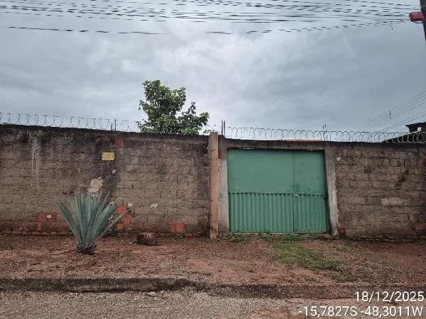 Casa - 3 Quartos - Aguas Lindas de Goias - Ocupado — foto 2