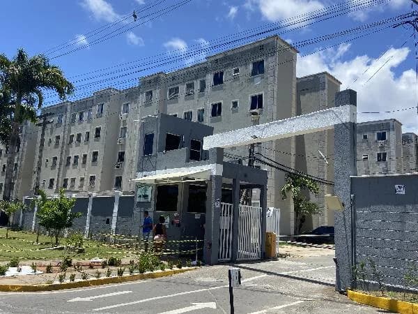 Apartamento - 2 Quartos - Lauro de Freitas - Ocupado — foto 2