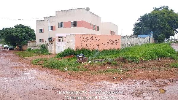 Apartamento - 2 Quartos - Cidade Ocidental - Ocupado — foto 2