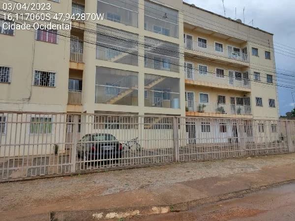 Apartamento - 2 Quartos - Cidade Ocidental - Ocupado — foto 2