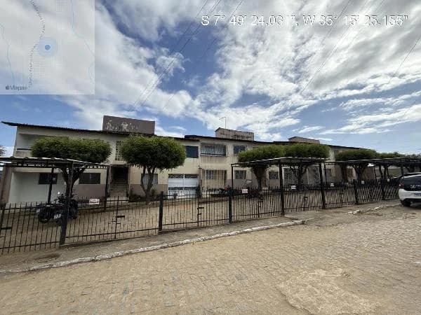 Apartamento - 2 Quartos - Carpina - Ocupado — foto 2
