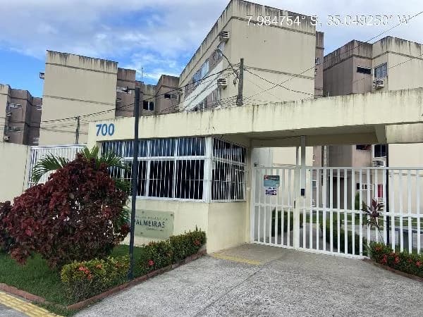 Apartamento - 2 Quartos - Sao Lourenco da Mata - Ocupado — foto 2