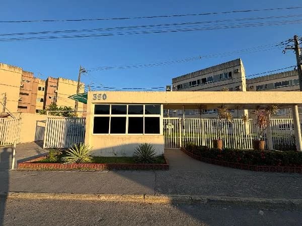 Apartamento - 2 Quartos - Sao Lourenco da Mata - Ocupado — foto 2