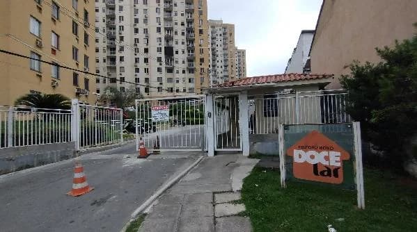 Apartamento - 2 Quartos - Belford Roxo - Ocupado — foto 2