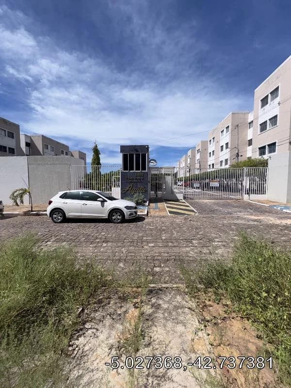 Apartamento - 2 Quartos - Teresina - Ocupado — foto 2