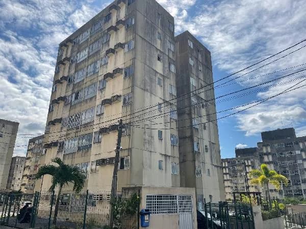 Apartamento - 2 Quartos - Sao Lourenco da Mata - Ocupado — foto 2