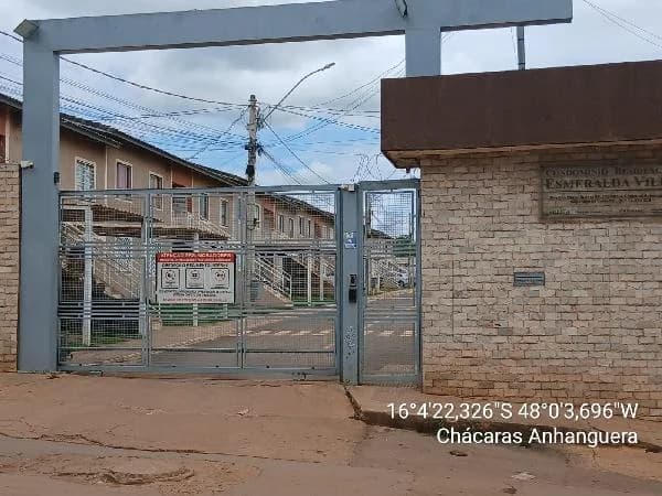 Apartamento - 2 Quartos - Valparaiso de Goias - Ocupado — foto 2