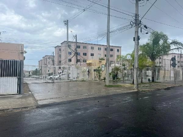 Apartamento - 2 Quartos - Lauro de Freitas - Ocupado — foto 2
