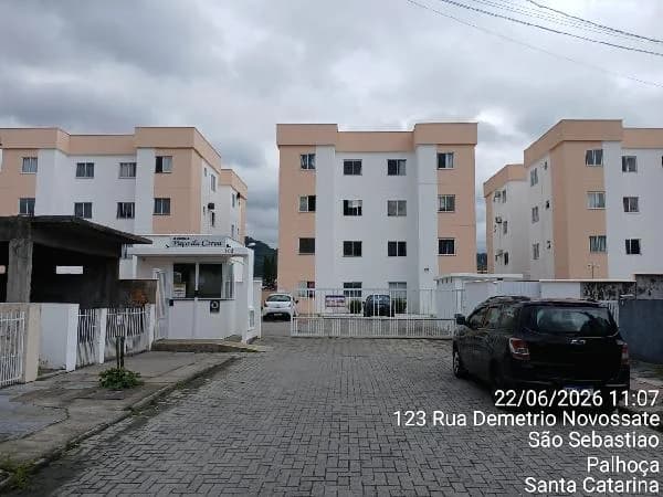 Apartamento - 2 Quartos - Palhoca - Ocupado — foto 2