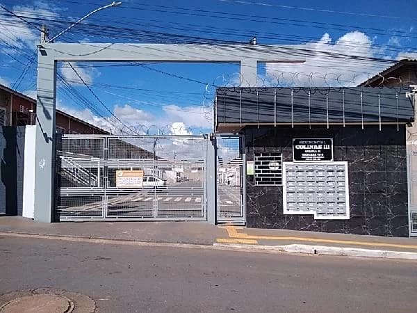 Apartamento - 2 Quartos - Valparaiso de Goias - Ocupado — foto 2