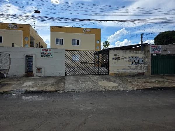 Apartamento - 2 Quartos - Cidade Ocidental - Ocupado — foto 2