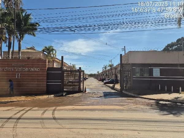 Apartamento - 2 Quartos - Valparaiso de Goias - Ocupado — foto 2
