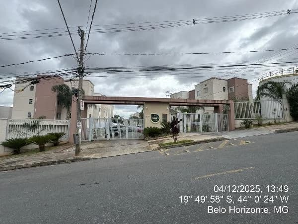 Apartamento - 2 Quartos - Belo Horizonte - Ocupado — foto 2