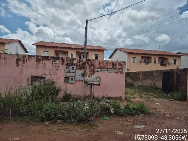 Apartamento - 2 Quartos - Aguas Lindas de Goias - Desocupado — foto 2