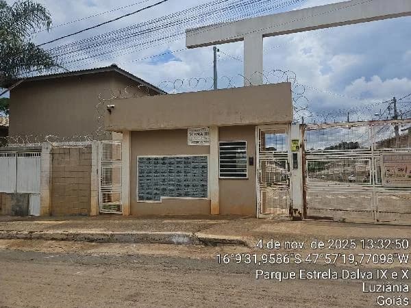 Apartamento - 2 Quartos - Luziania - Ocupado — foto 2
