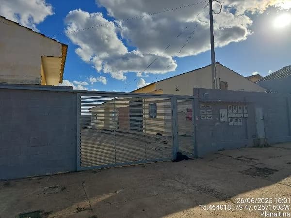 Casa - 2 Quartos - Planaltina - Ocupado — foto 2
