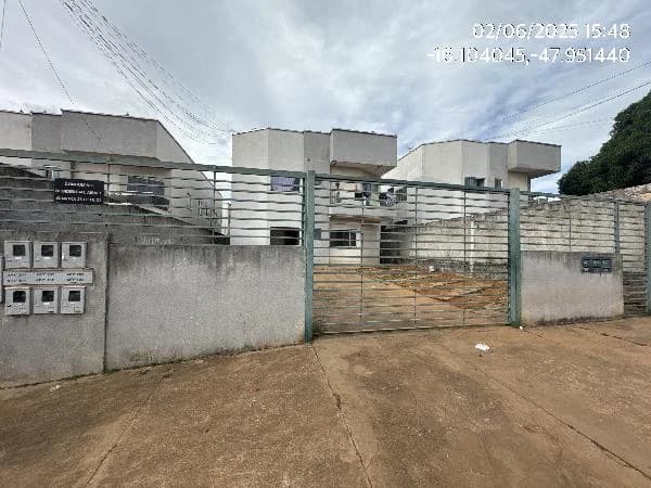 Apartamento - 2 Quartos - Cidade Ocidental - Ocupado — foto 2