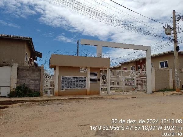 Apartamento - 2 Quartos - Luziania - Ocupado — foto 2