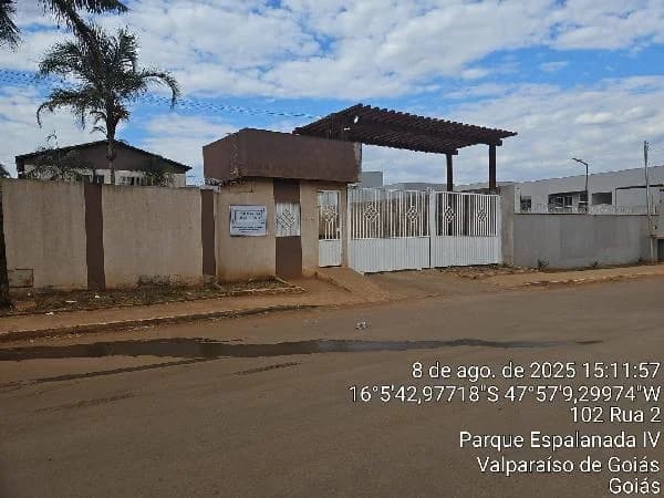 Apartamento - 2 Quartos - Cidade Ocidental - Ocupado — foto 2