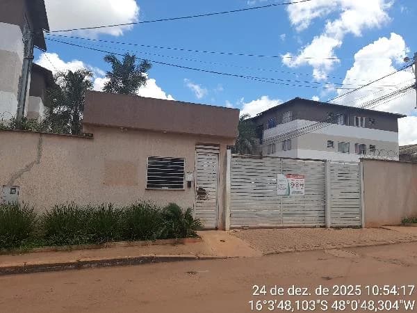 Apartamento - 2 Quartos - Valparaiso de Goias - Ocupado — foto 2