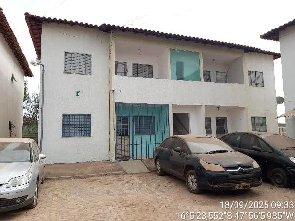 Apartamento - 2 Quartos - Cidade Ocidental - Ocupado — foto 2