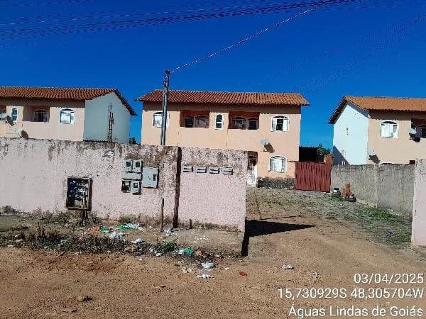 Apartamento - 2 Quartos - Aguas Lindas de Goias - Ocupado — foto 2