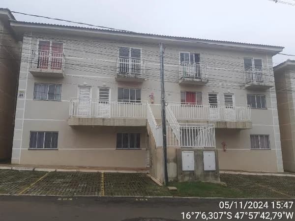 Apartamento - 2 Quartos - Luziania - Ocupado — foto 2